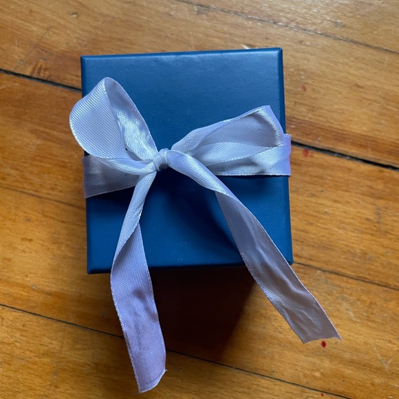 Days Jewelers Pearl earrings - Picture 4 of 4